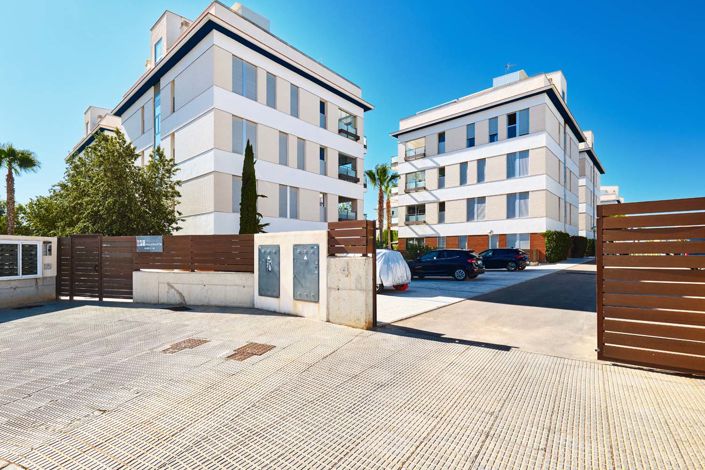 Image No.42-3 Bed Apartment for sale