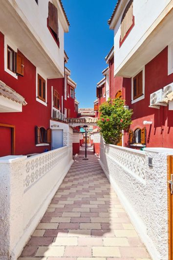 Image No.11-3 Bed Townhouse for sale