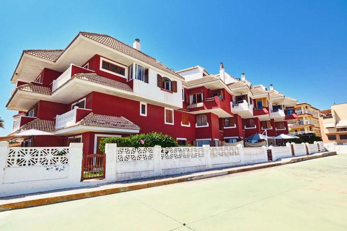 Image No.15-3 Bed Townhouse for sale