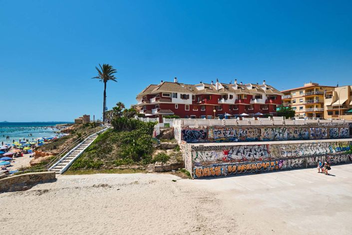 Image No.4-3 Bed Townhouse for sale