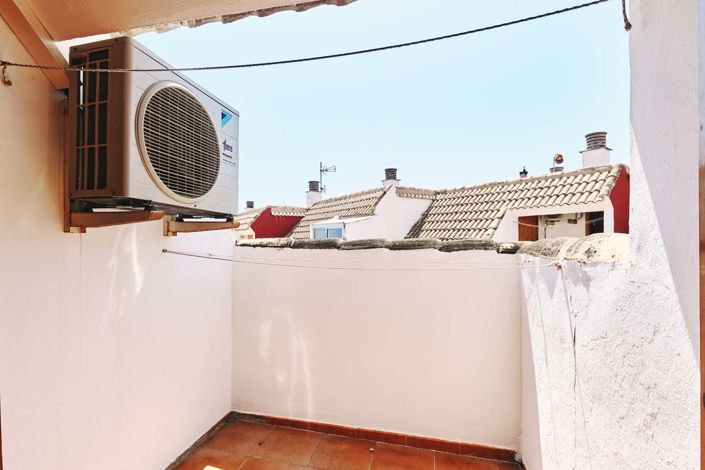 Image No.43-3 Bed Townhouse for sale