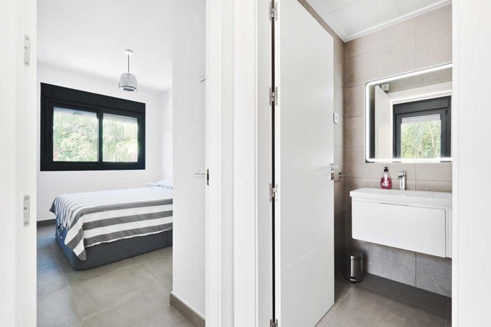 Image No.27-3 Bed Semi-Detached for sale