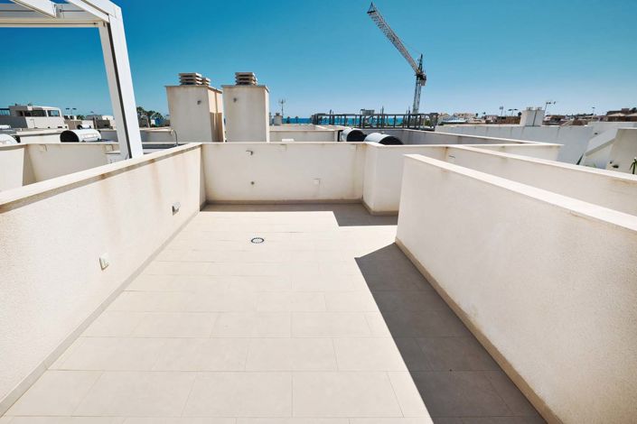 Image No.38-3 Bed Semi-Detached for sale