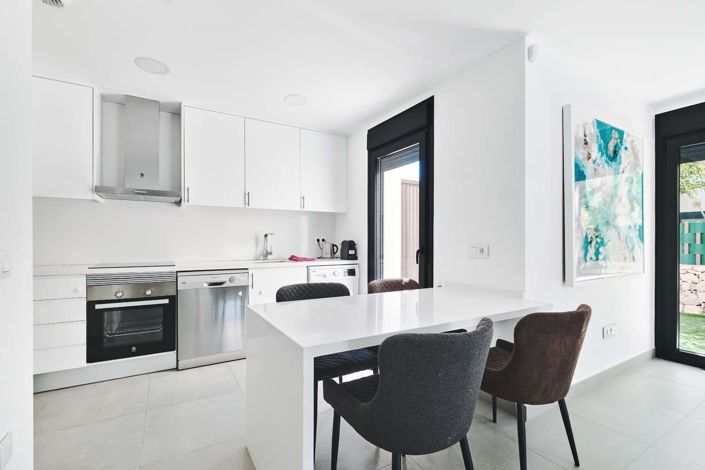 Image No.9-3 Bed Semi-Detached for sale