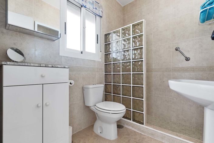 Image No.23-2 Bed Townhouse for sale