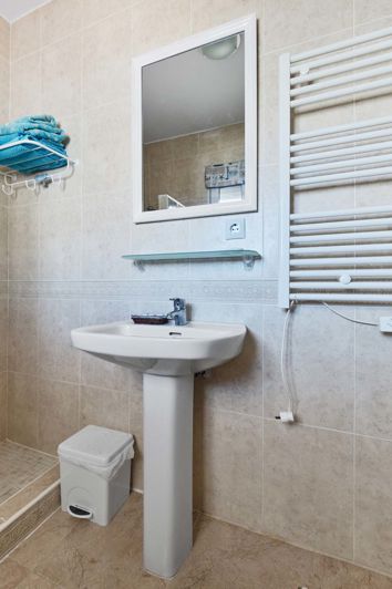 Image No.24-2 Bed Townhouse for sale