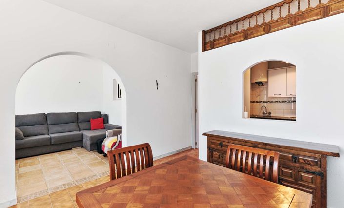 Image No.7-2 Bed Townhouse for sale