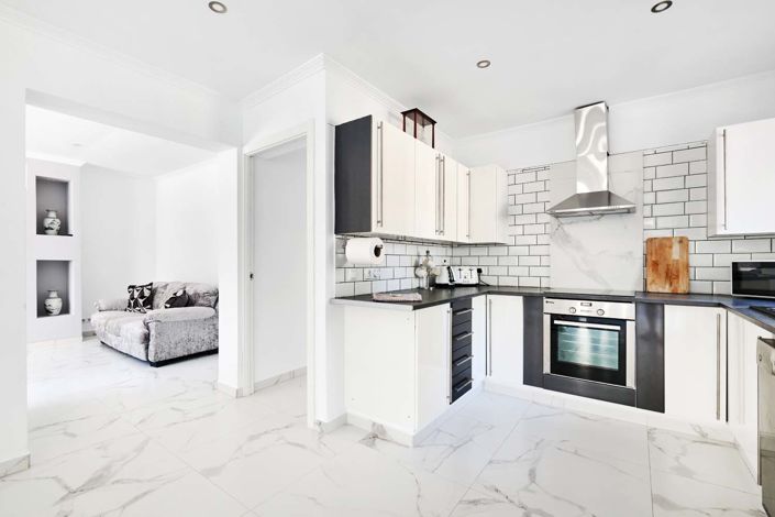 Image No.2-3 Bed Villa for sale