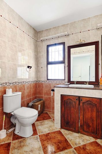 Image No.20-3 Bed Villa for sale