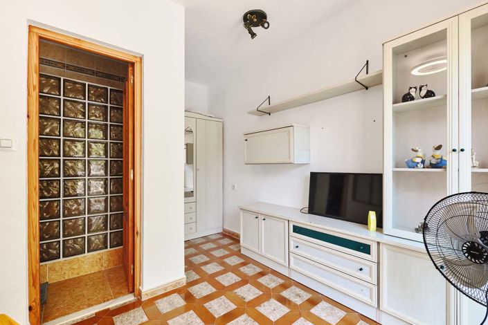 Image No.28-3 Bed Villa for sale