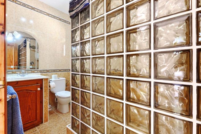 Image No.31-3 Bed Villa for sale