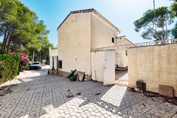 Image No.42-3 Bed Villa for sale