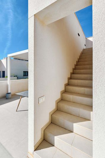 Image No.42-3 Bed Semi-Detached for sale