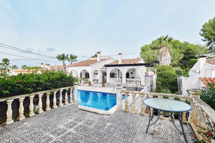 Image No.49-4 Bed Villa for sale