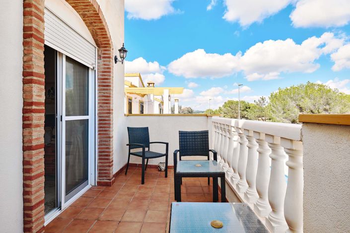 Image No.18-3 Bed Villa for sale