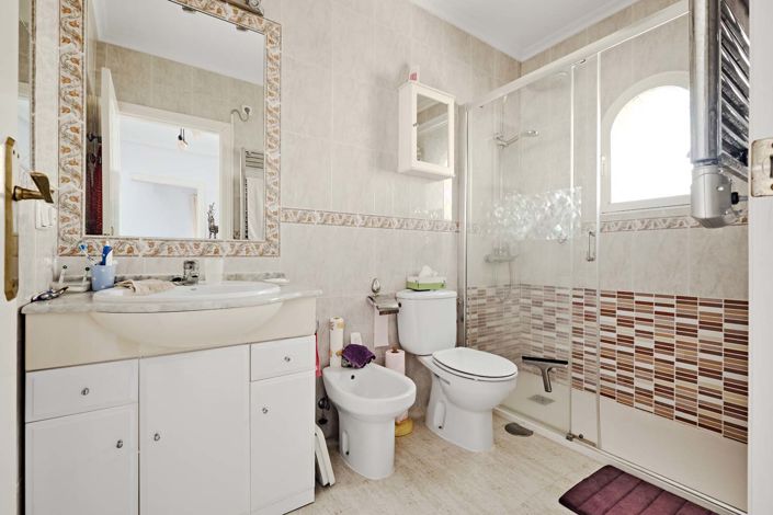 Image No.25-3 Bed Villa for sale