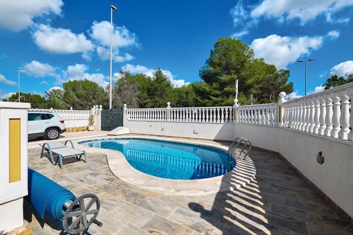 Image No.41-3 Bed Villa for sale