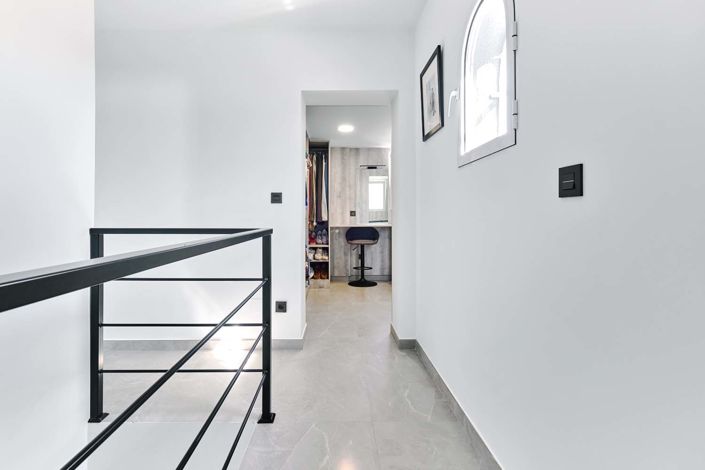 Image No.24-3 Bed Villa for sale