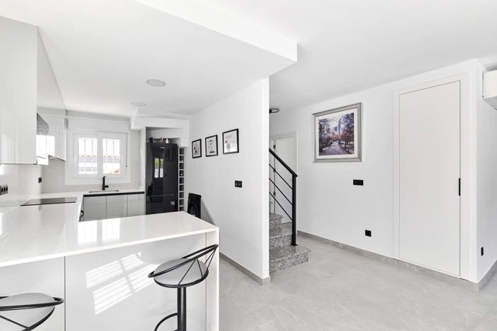 Image No.5-3 Bed Villa for sale