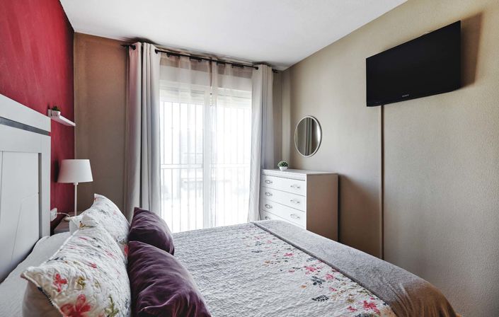 Image No.28-4 Bed Semi-Detached for sale