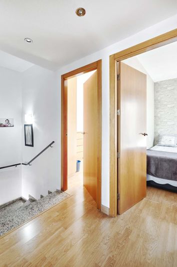 Image No.36-4 Bed Semi-Detached for sale