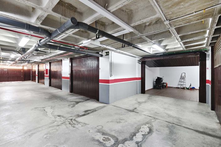 Image No.44-4 Bed Semi-Detached for sale