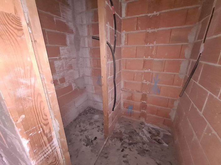 Image No.20-4 Bed Townhouse for sale