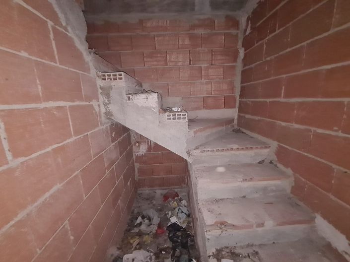 Image No.22-4 Bed Townhouse for sale