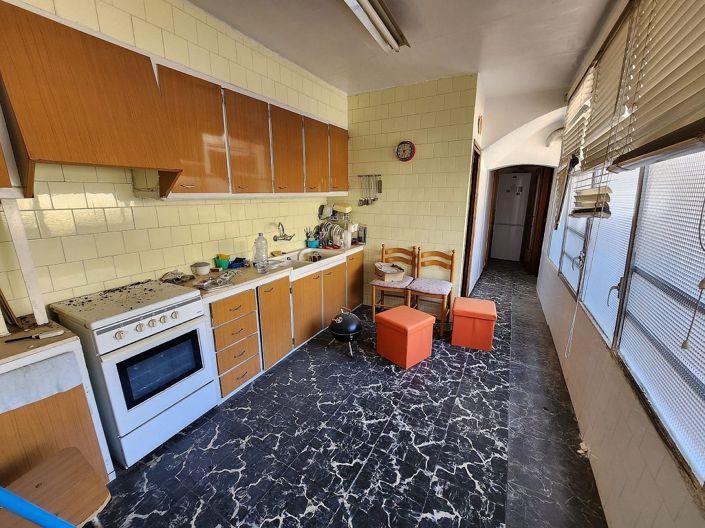 Image No.5-5 Bed Townhouse for sale