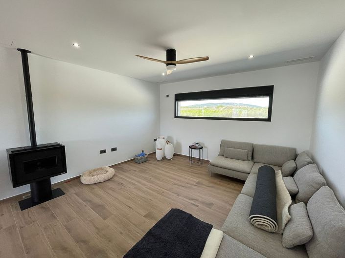 Image No.11-4 Bed Villa for sale