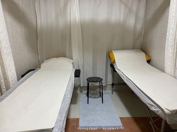 Image No.19-12 Bed Commercial for sale