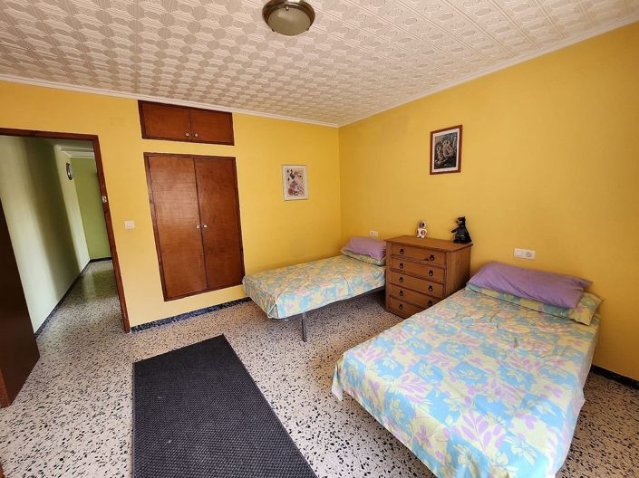 Image No.33-10 Bed Country House for sale