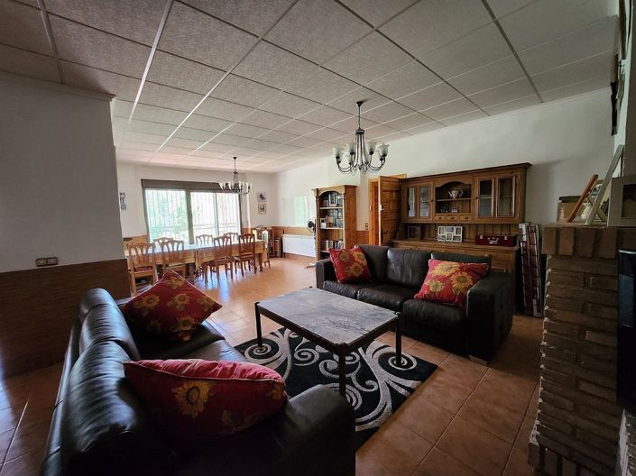 Image No.40-10 Bed Country House for sale