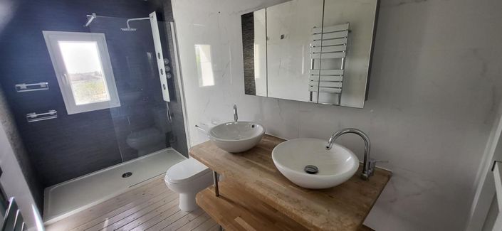 Image No.17-7 Bed Country House for sale