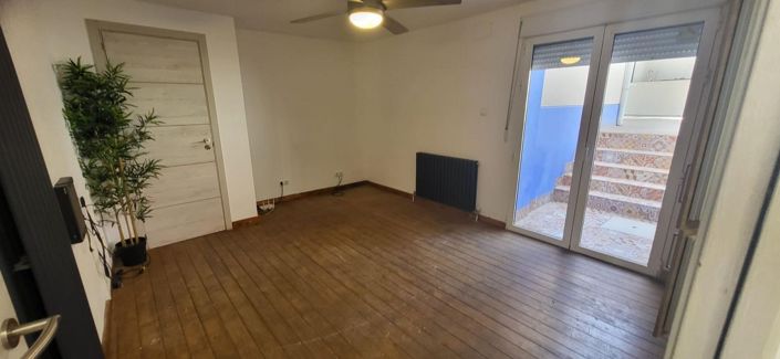 Image No.34-7 Bed Country House for sale