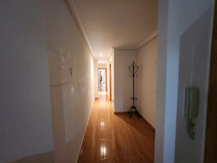 Image No.11-3 Bed Apartment for sale