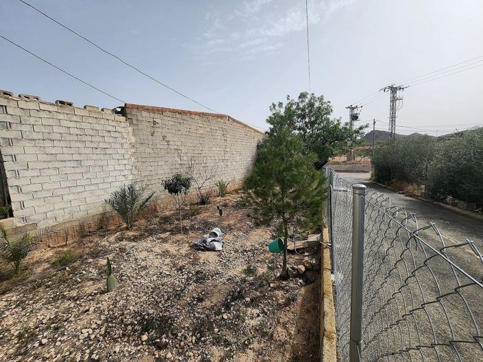 Image No.13-3 Bed Townhouse for sale