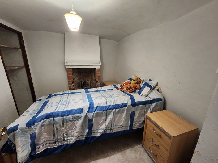 Image No.22-6 Bed House for sale