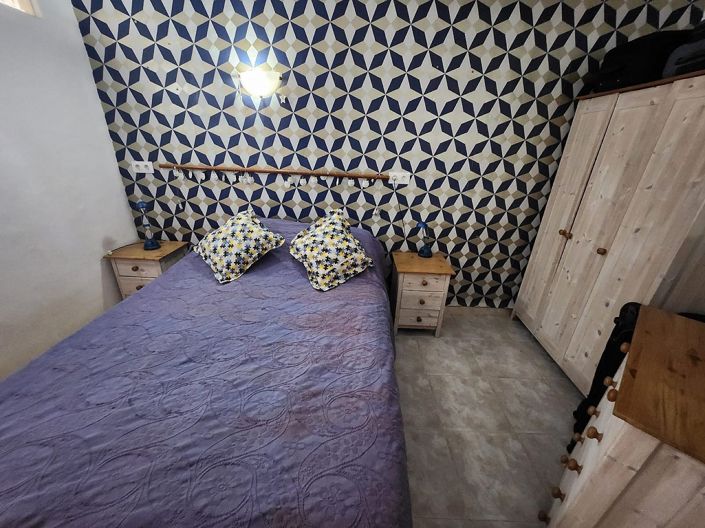 Image No.39-6 Bed House for sale