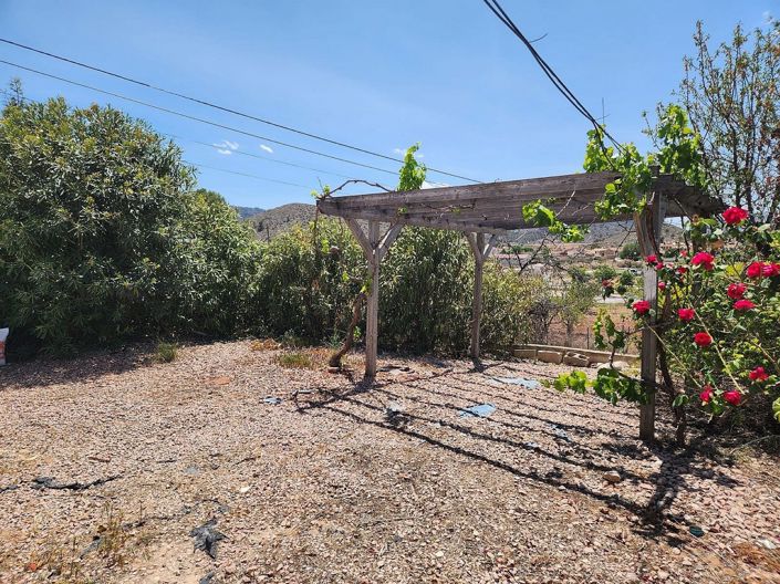 Image No.7-6 Bed House for sale