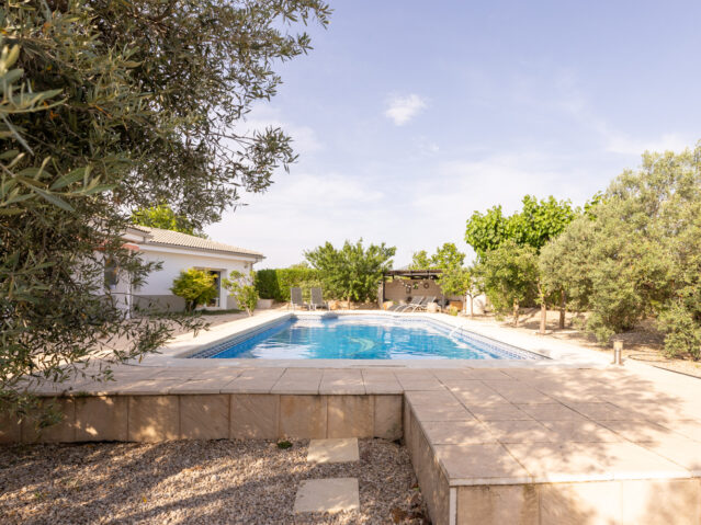 Image No.3-5 Bed Villa for sale