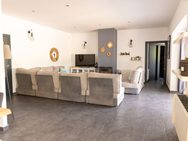 Image No.7-5 Bed Villa for sale