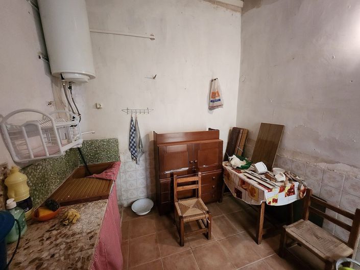 Image No.27-5 Bed Townhouse for sale