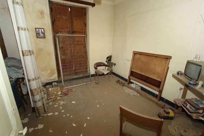 Image No.35-6 Bed Townhouse for sale