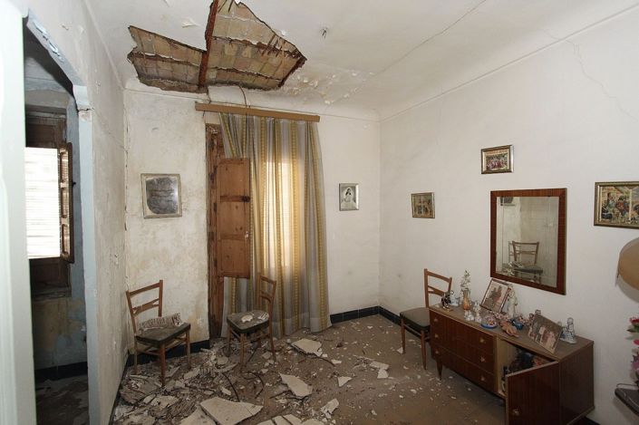 Image No.7-6 Bed Townhouse for sale