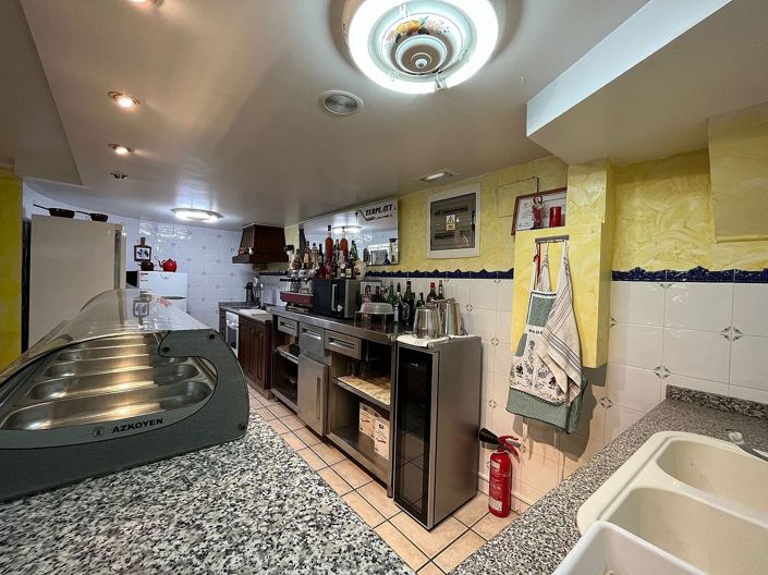 Image No.21-4 Bed Townhouse for sale