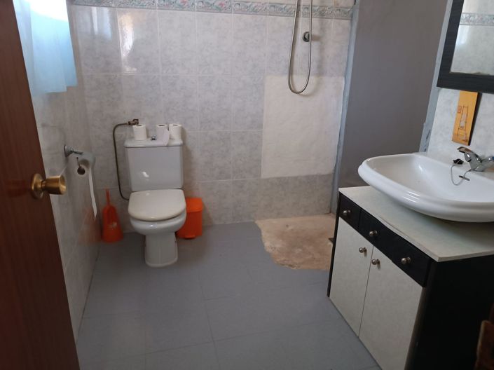 Image No.13-3 Bed Country House for sale