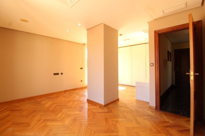 Image No.21-4 Bed Villa for sale