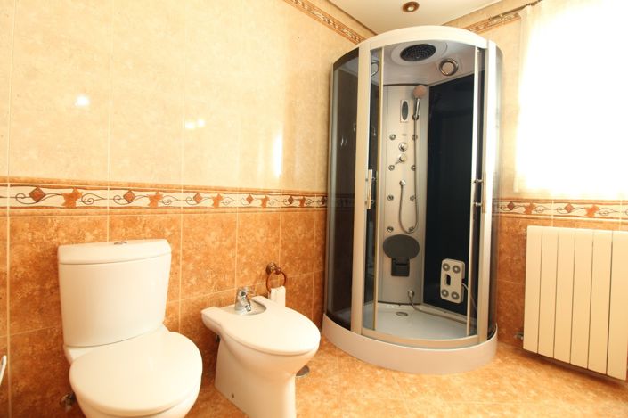 Image No.26-4 Bed Villa for sale