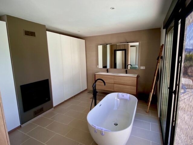 Image No.15-3 Bed Villa for sale